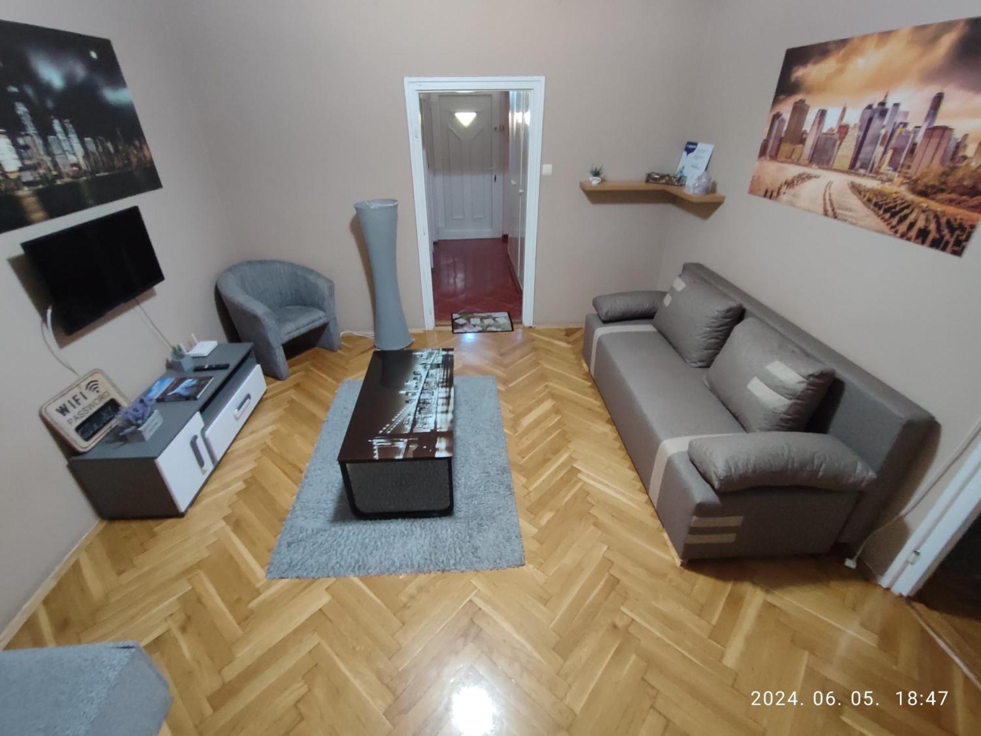 Startpont Apartman Peçuy Dış mekan fotoğraf