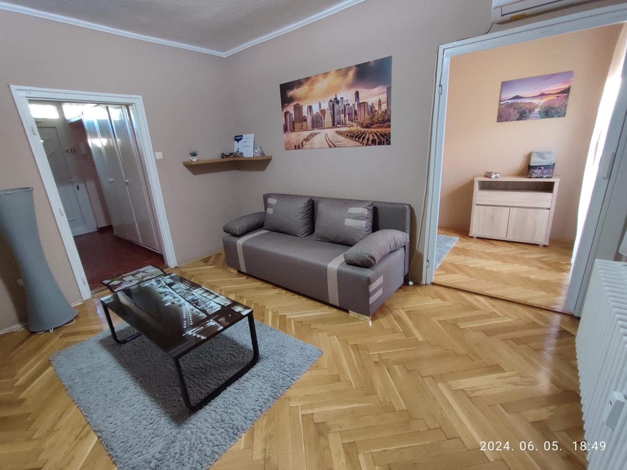 Startpont Apartman Peçuy Dış mekan fotoğraf